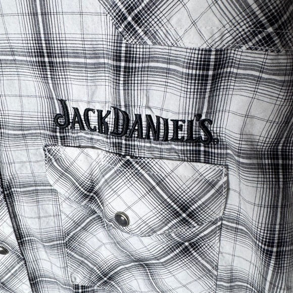 Wrangler Jack Daniels Shirt Mens M Gray Plaid Embroidered Bar Whiskey Pearl Snap - Picture 2 of 14